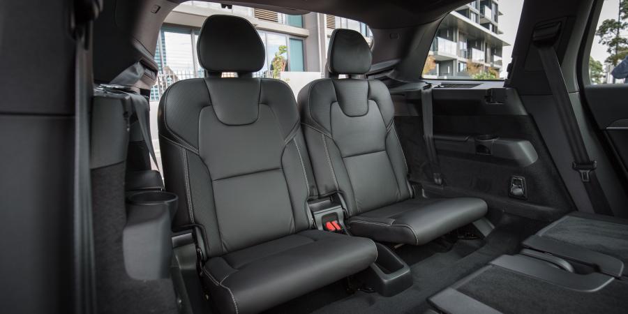 Интерьер Volvo XC90 T6 R-Design 2016 года  (AU) (фото 20 из 23)